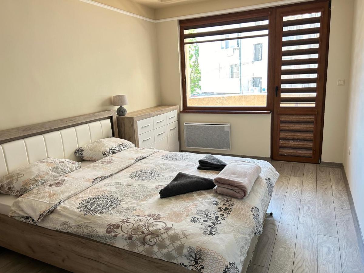 Apartament Deluxe Karina-Free Parking Burgas Exterior foto