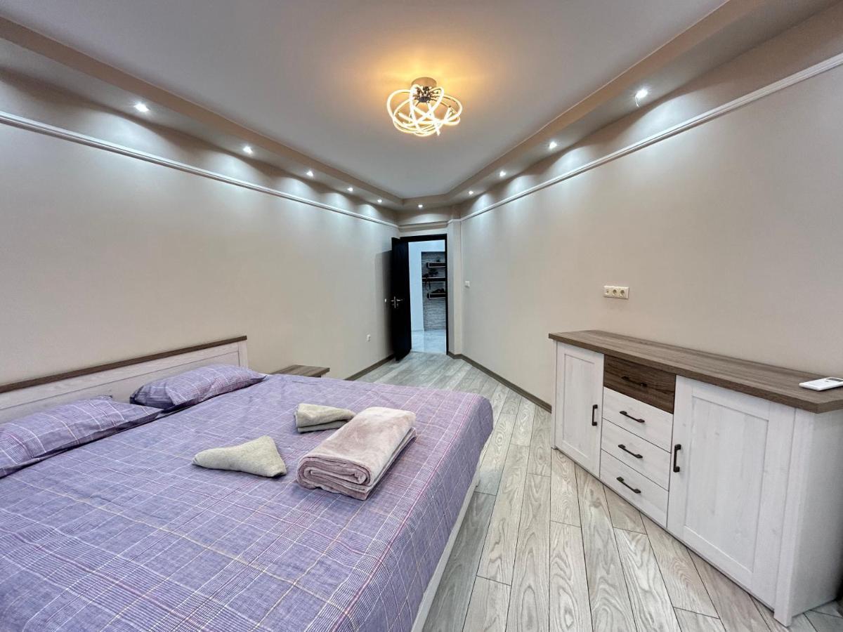 Apartament Deluxe Karina-Free Parking Burgas Exterior foto